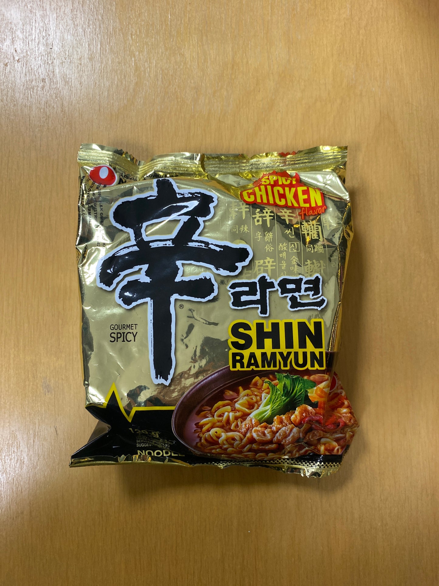 Nongshim Instant Noodles Spicy Chicken 120gr