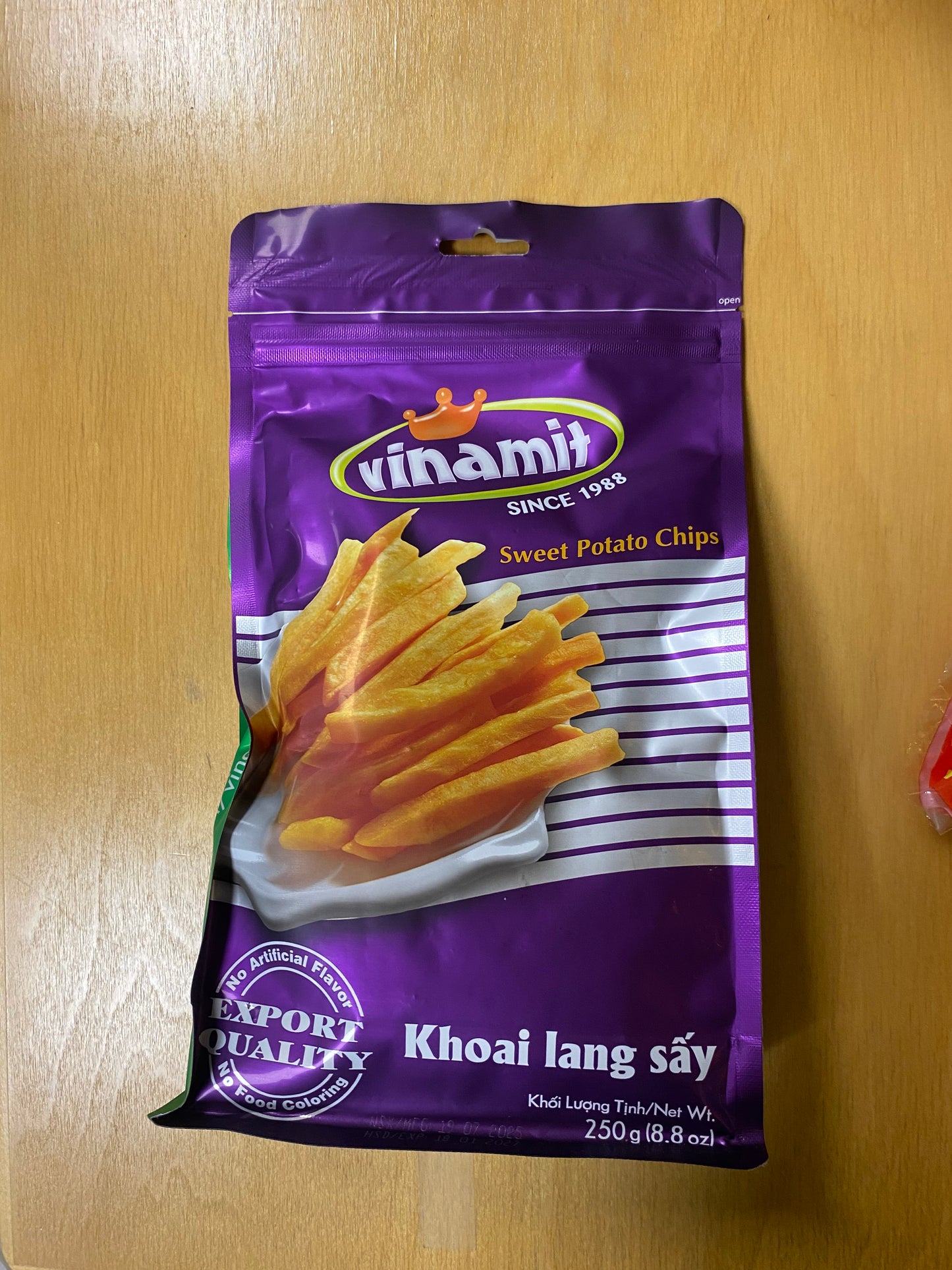 Vinamit sweet potato chips/Khoai lang sấy Vinamit 250gr